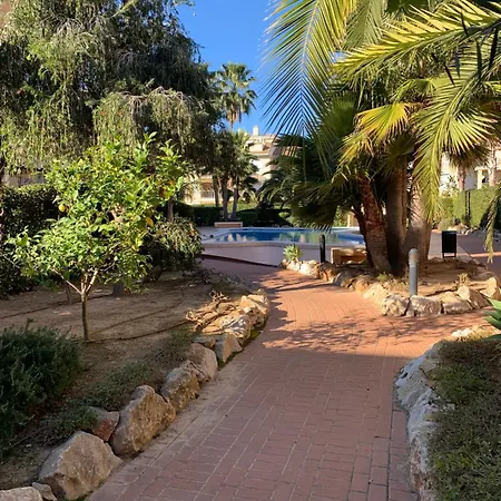 Apartment Remarkable 3-bed In Must See! *